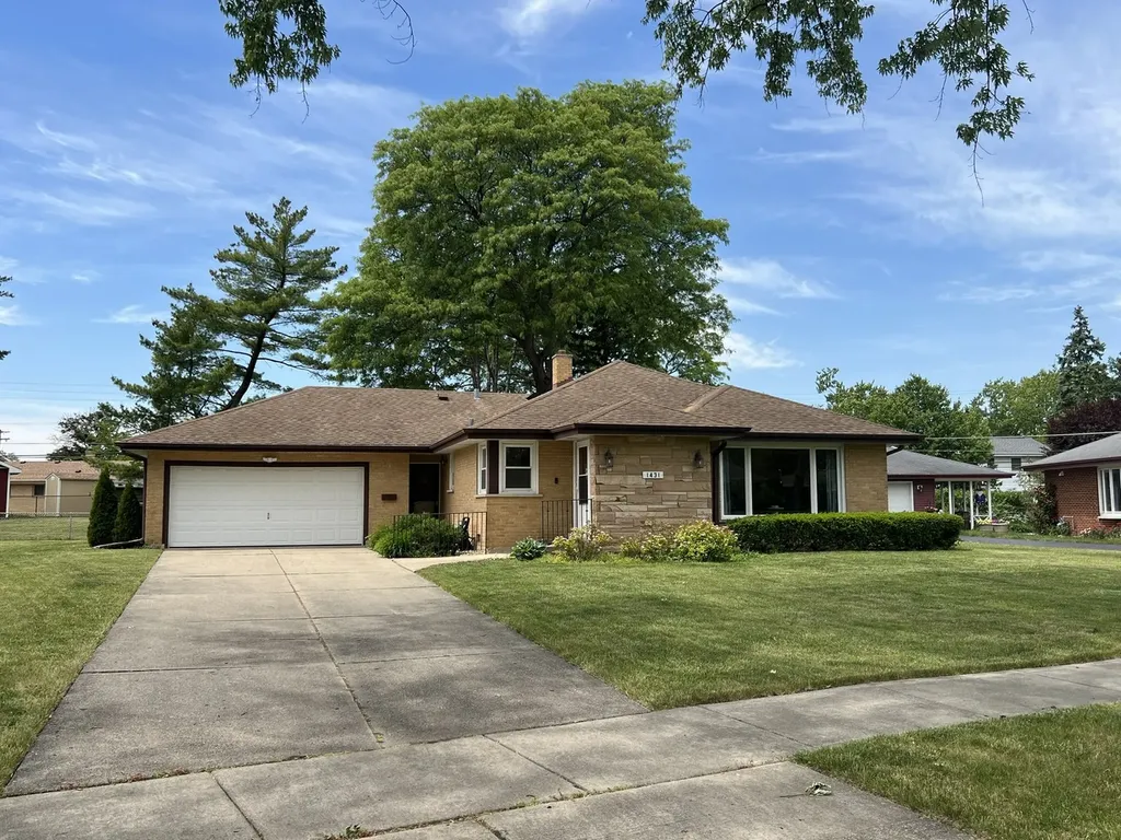 1431 East Emmerson Lane Mount Prospect IL 60056