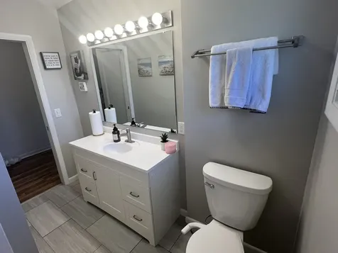 1431 East Emmerson Lane Mount Prospect IL 60056