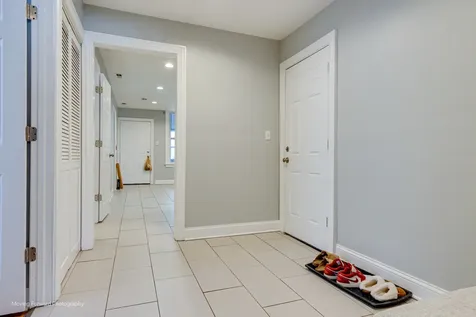 2711 East 93rd Street Chicago IL 60617