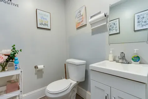 2711 East 93rd Street Chicago IL 60617