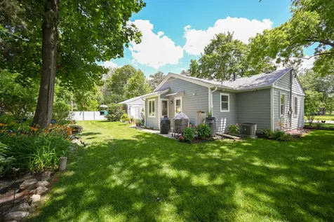 411 Carlisle Road Batavia IL 60510