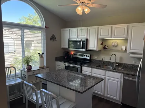 414 White Oak Lane Barrington IL 60010