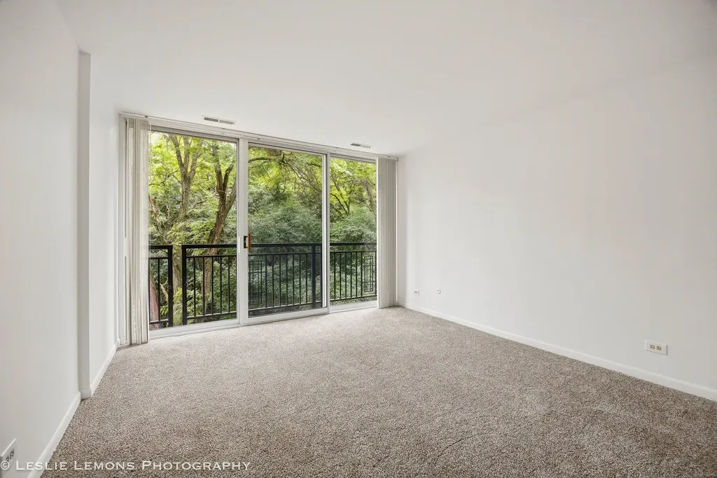 1833 Four Lakes Avenue Lisle IL 60532