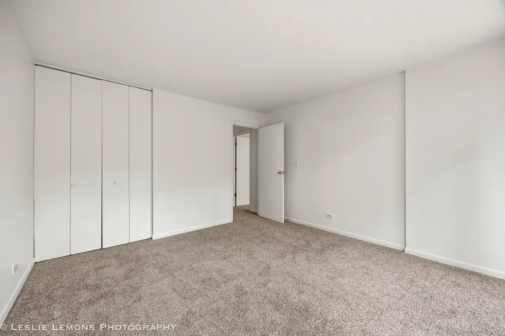 1833 Four Lakes Avenue Lisle IL 60532