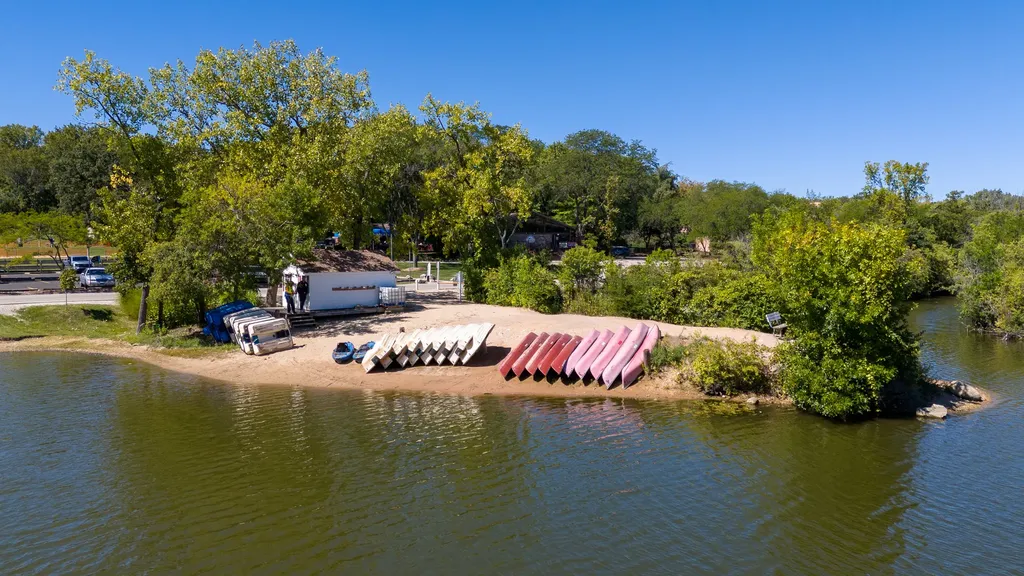 1833 Four Lakes Avenue Lisle IL 60532