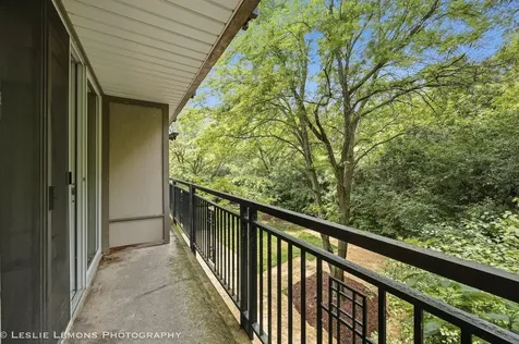 1833 Four Lakes Avenue Lisle IL 60532