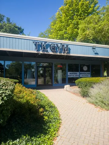 1833 Four Lakes Avenue Lisle IL 60532