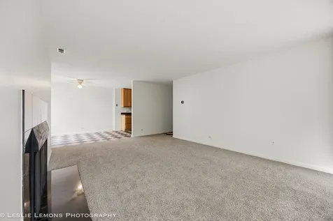 1833 Four Lakes Avenue Lisle IL 60532