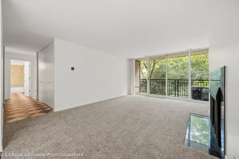 1833 Four Lakes Avenue Lisle IL 60532
