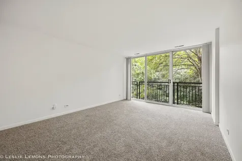 1833 Four Lakes Avenue Lisle IL 60532