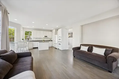 2409 Meadowbrook Lane Westchester IL 60154