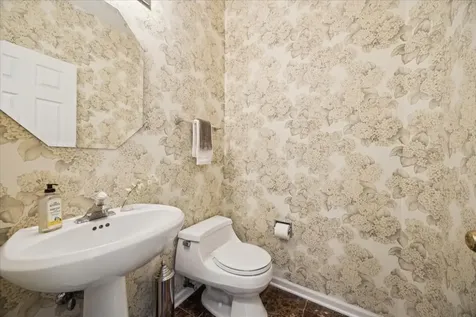 2409 Meadowbrook Lane Westchester IL 60154
