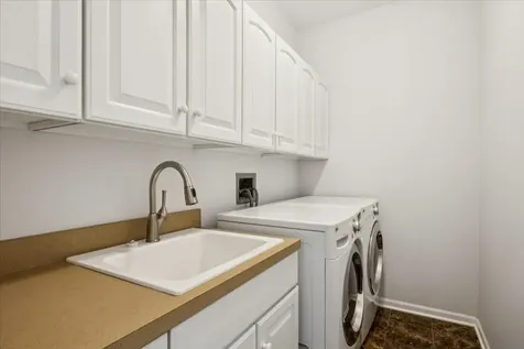 2409 Meadowbrook Lane Westchester IL 60154