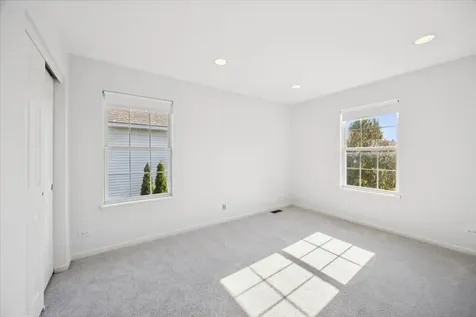2409 Meadowbrook Lane Westchester IL 60154