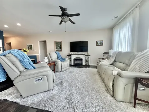 1074 Chestnut Drive Pingree Grove IL 60140