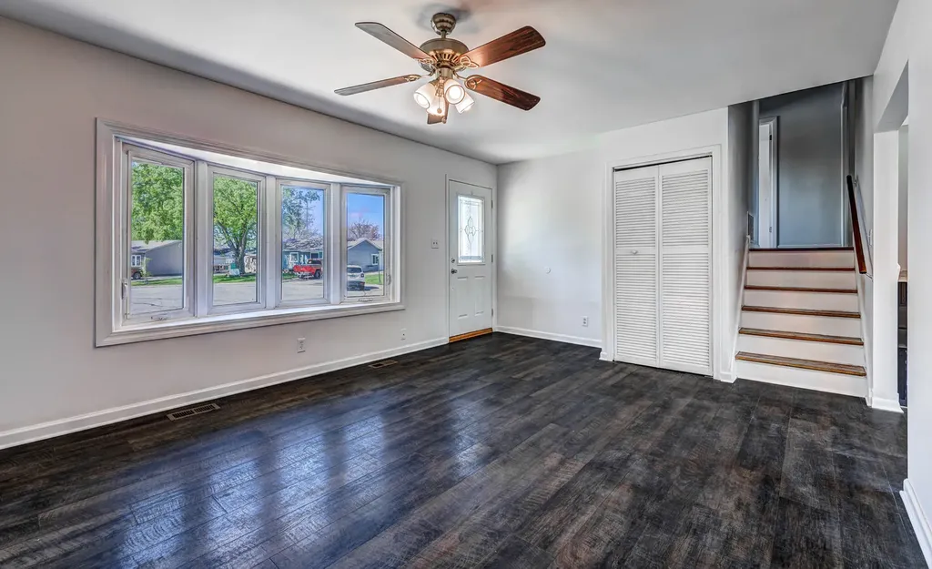 200 Hampdon Court Bolingbrook IL 60440