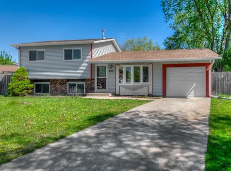 200 Hampdon Court Bolingbrook IL 60440