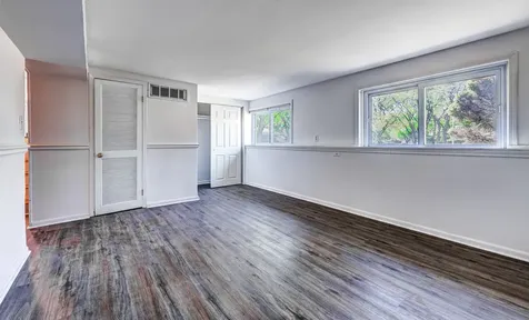 200 Hampdon Court Bolingbrook IL 60440