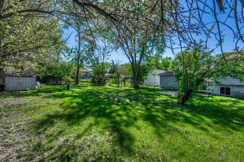 200 Hampdon Court Bolingbrook IL 60440
