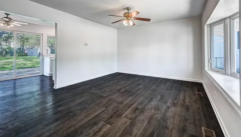 200 Hampdon Court Bolingbrook IL 60440