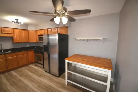 7100 Laverne Lane Tinley Park IL 60477