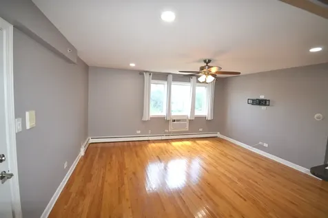 7100 Laverne Lane Tinley Park IL 60477