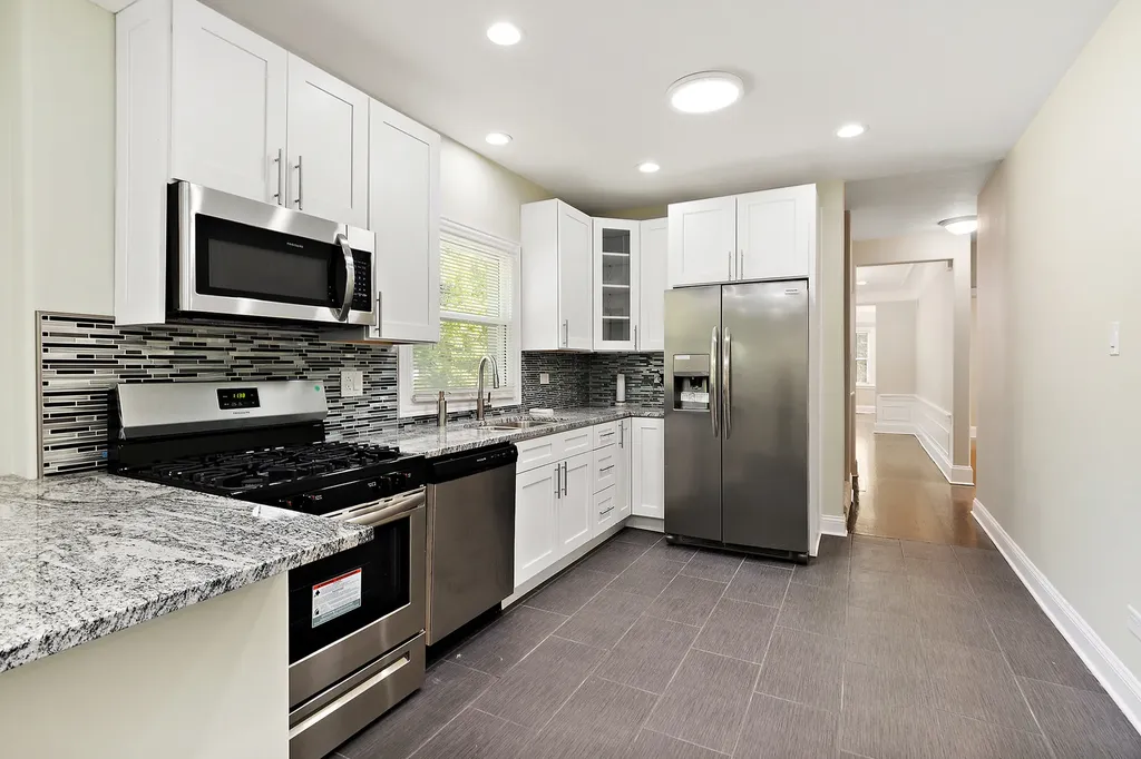 9400 South Charles Street Chicago IL 60643