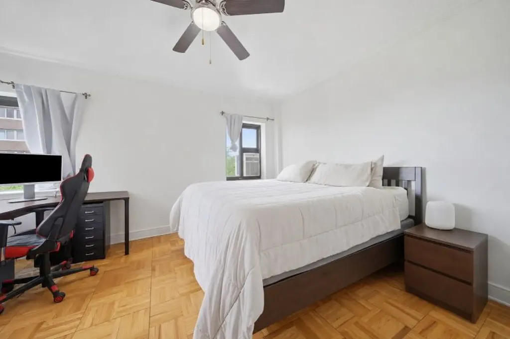 5044 North Marine Drive Chicago IL 60640