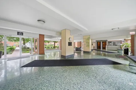5044 North Marine Drive Chicago IL 60640