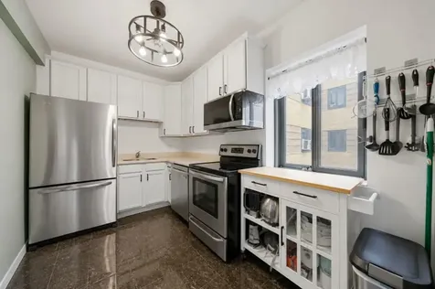 5044 North Marine Drive Chicago IL 60640