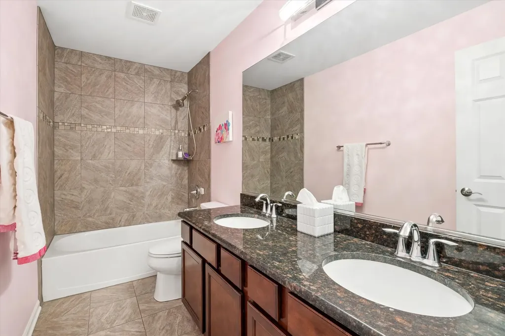 1047 Hickory Drive Western Springs IL 60558