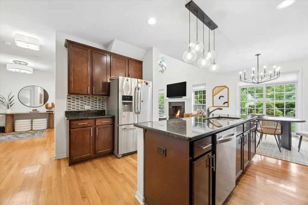 1047 Hickory Drive Western Springs IL 60558