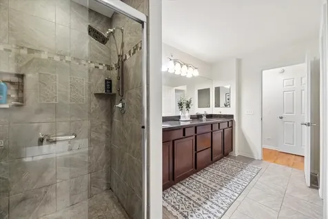 1047 Hickory Drive Western Springs IL 60558