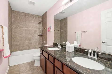 1047 Hickory Drive Western Springs IL 60558