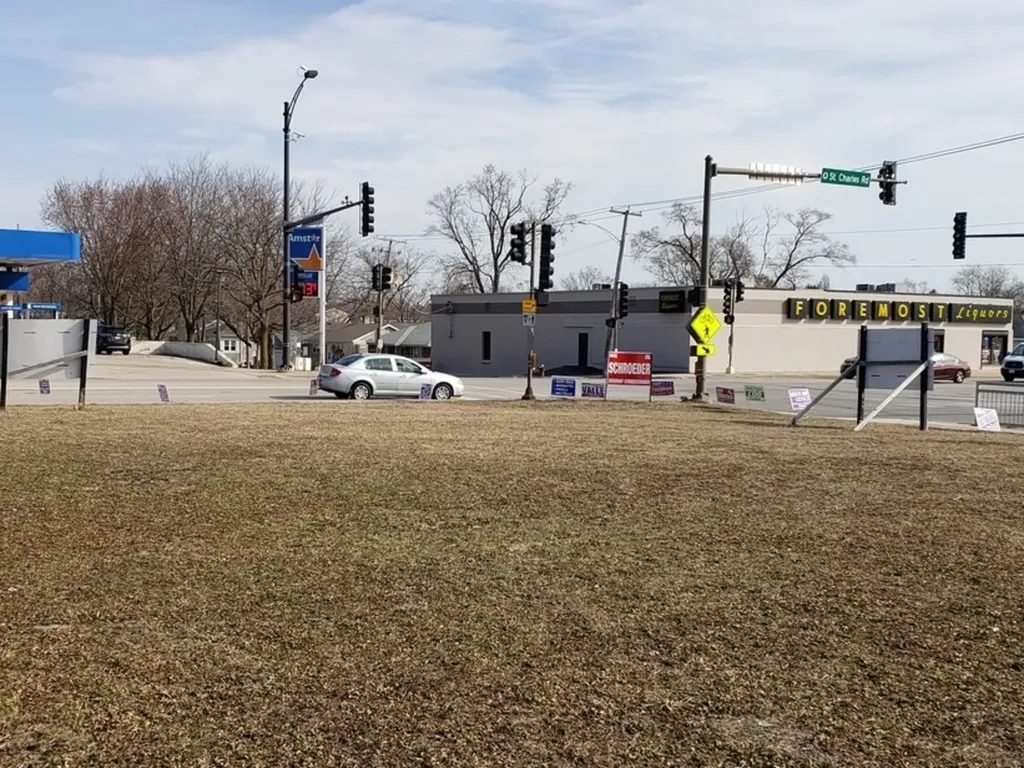 935 East Saint Charles Road Lombard IL 60148