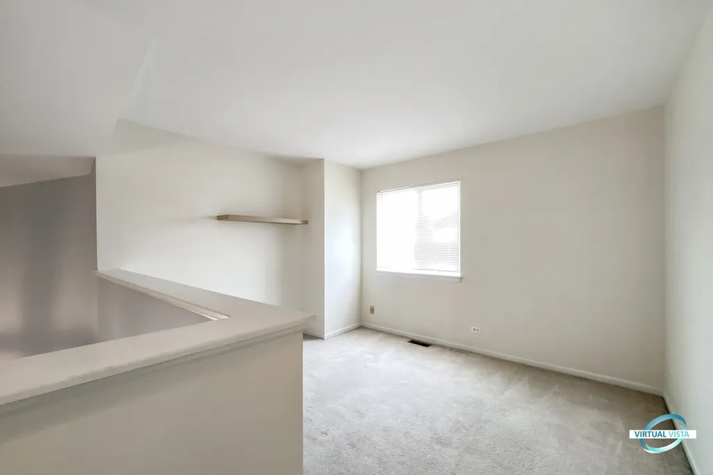 3270 Hopewell Drive Aurora IL 60504