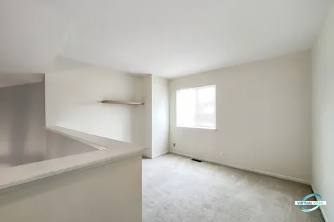 3270 Hopewell Drive Aurora IL 60504