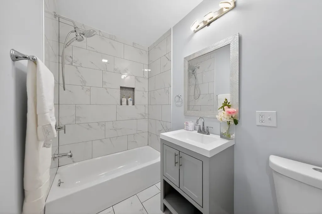 5252 West Adams Street Chicago IL 60644