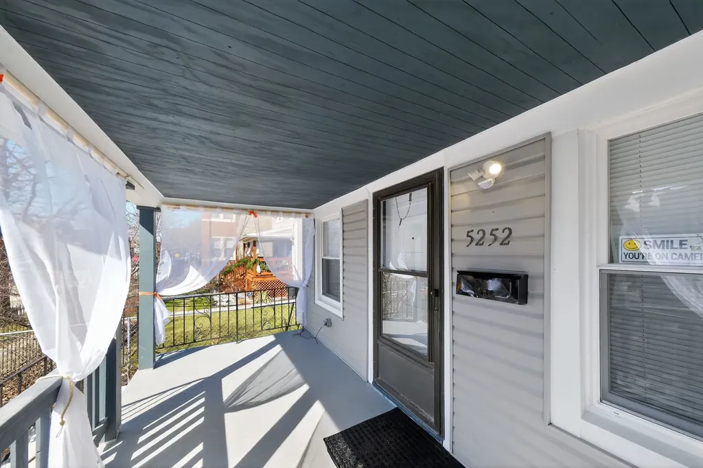 5252 West Adams Street Chicago IL 60644
