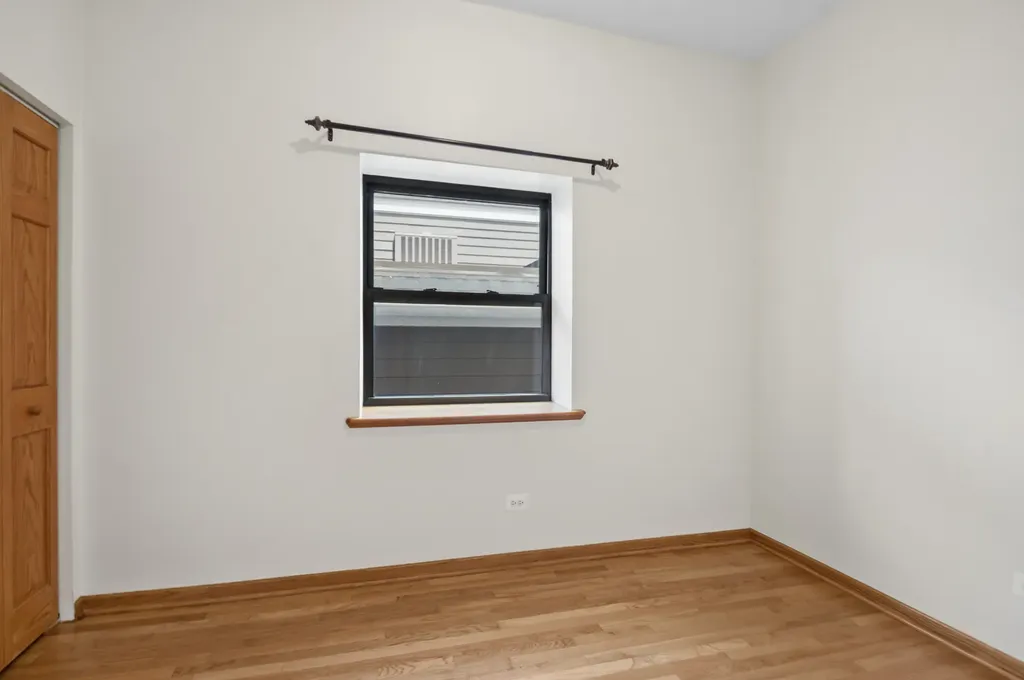 6137 South Kimbark Avenue Chicago IL 60637