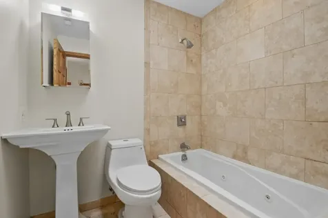6137 South Kimbark Avenue Chicago IL 60637