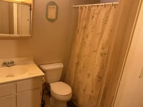 212 Inverrary Lane Deerfield IL 60015