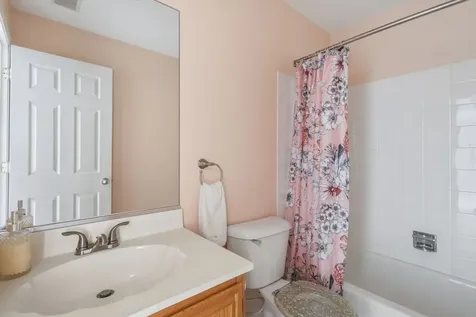 1632 Columbia Circle Bartlett IL 60103
