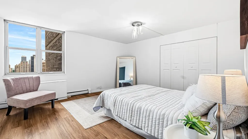40 East Cedar Street Chicago IL 60611