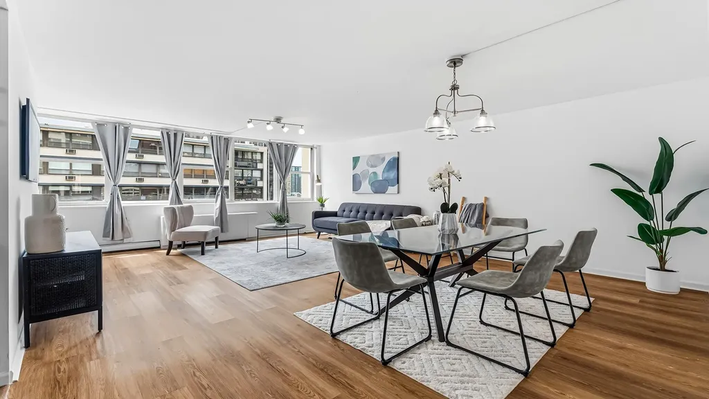 40 East Cedar Street Chicago IL 60611