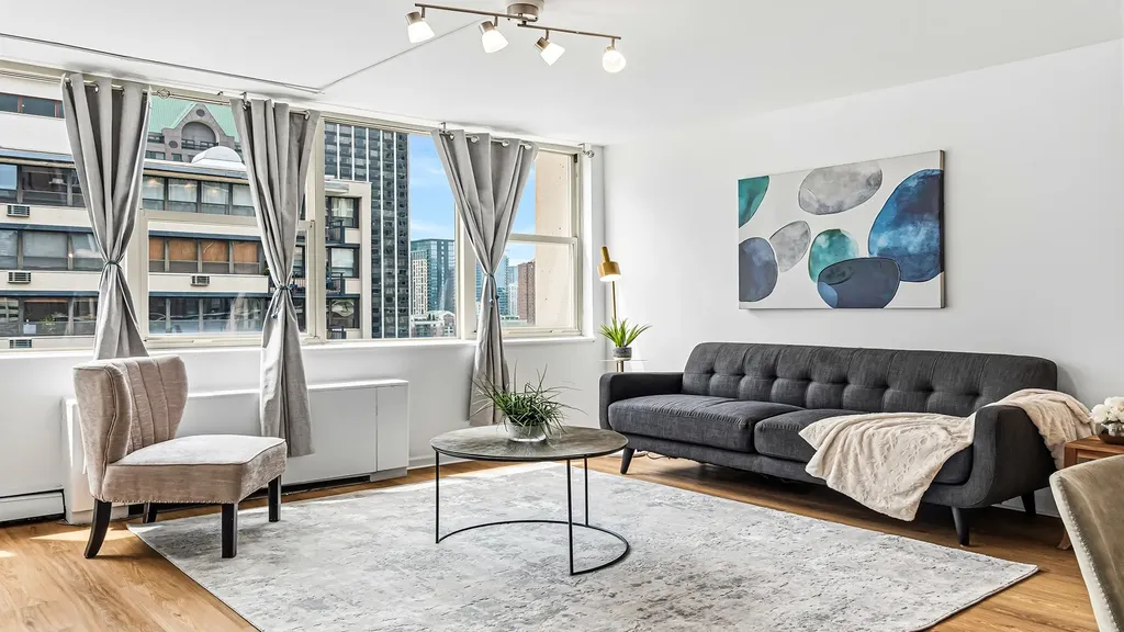 40 East Cedar Street Chicago IL 60611