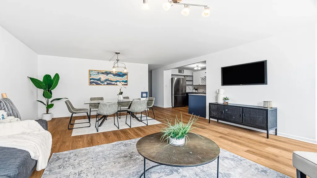 40 East Cedar Street Chicago IL 60611