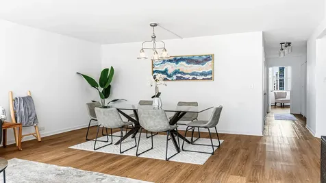 40 East Cedar Street Chicago IL 60611