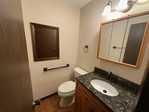 69 Devonshire Circle Elgin IL 60123