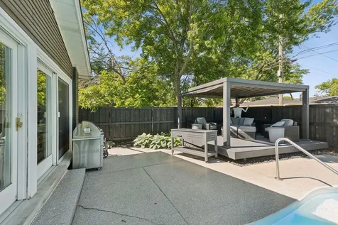 9424 Tripp Avenue Skokie IL 60076